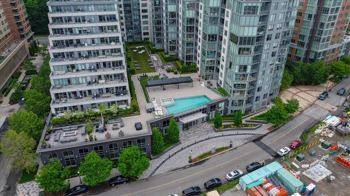 9 AVENUE AT PORT IMPERIAL Unit: 313