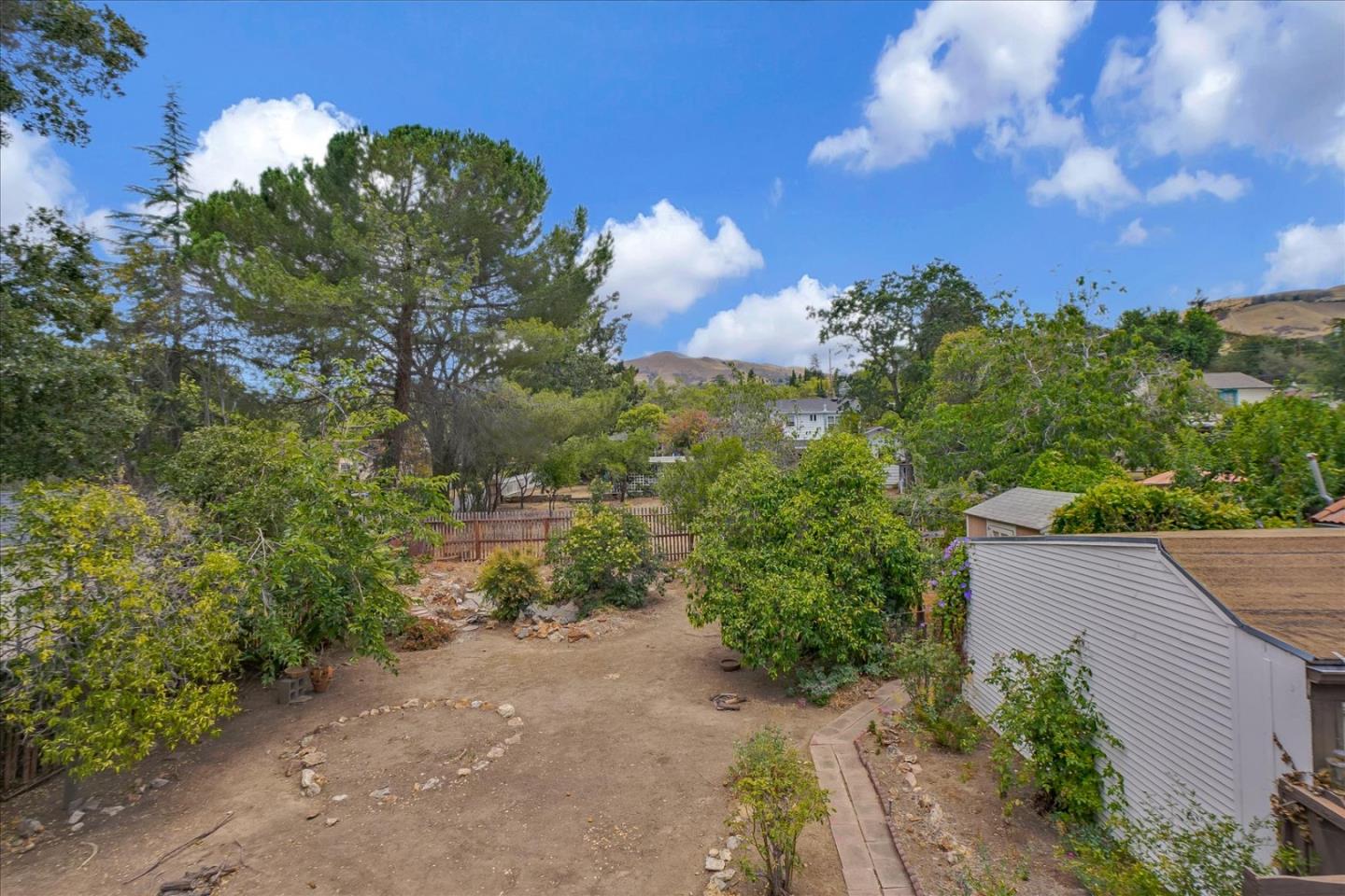 62 Mountain View Avenue