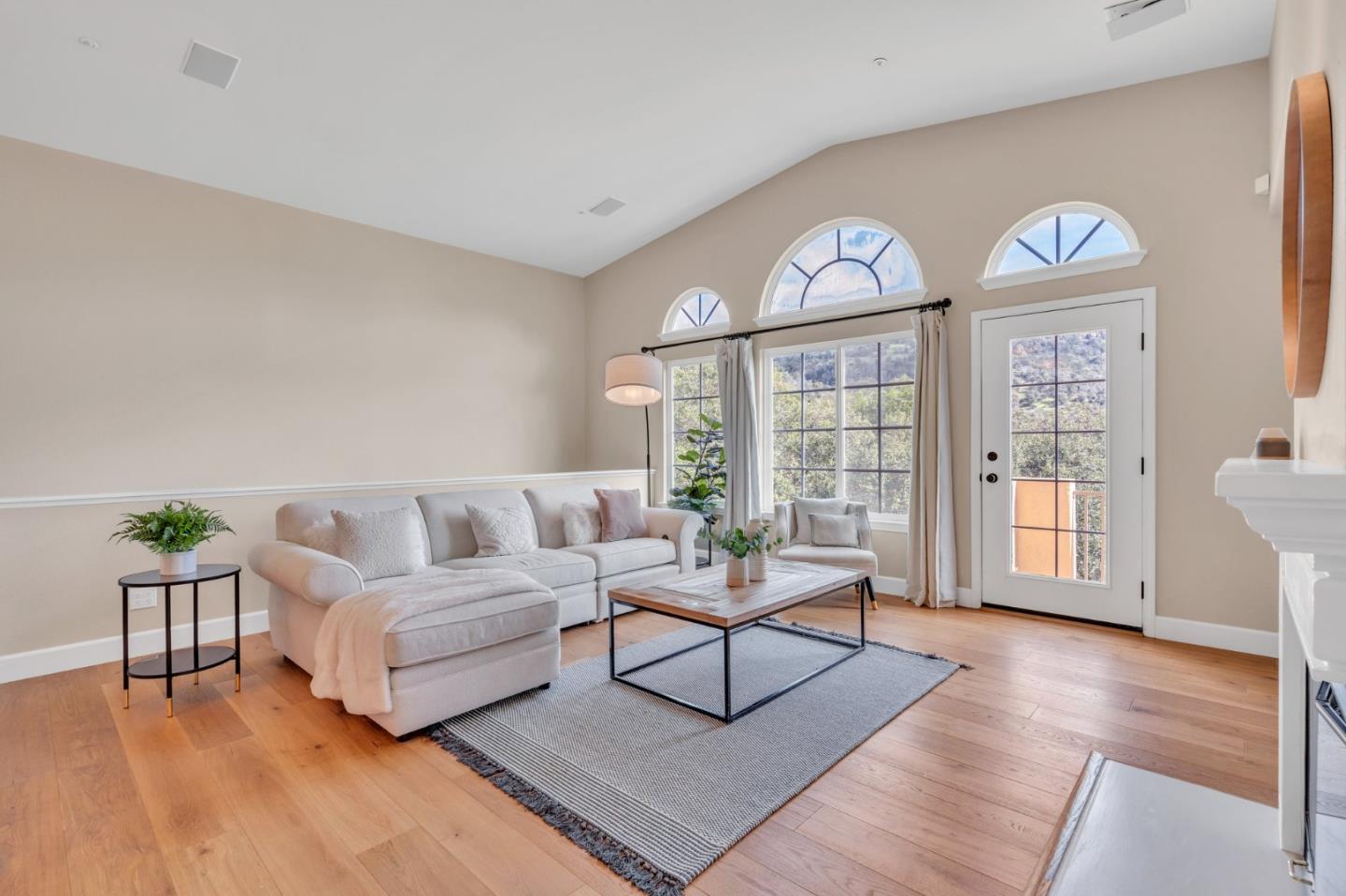 320 Alta Mesa Circle