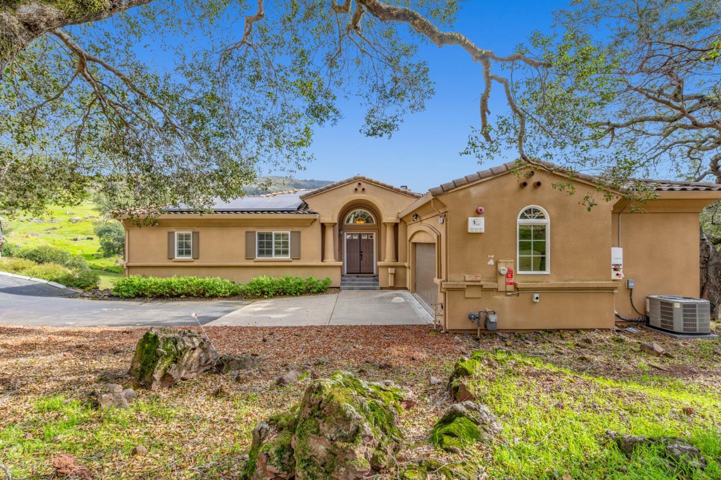 320 Alta Mesa Circle