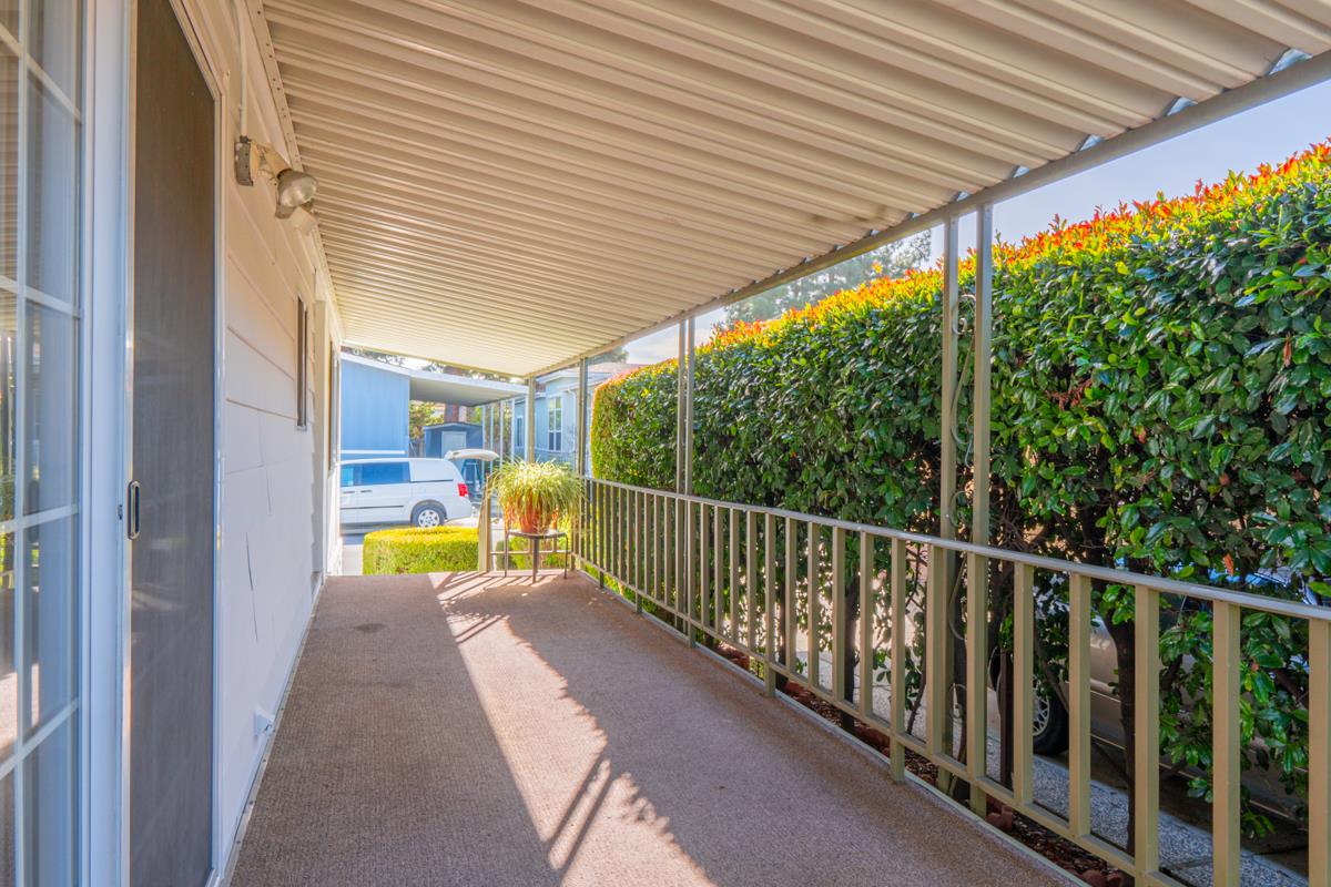 33 Quail Hollow Dr. Dr