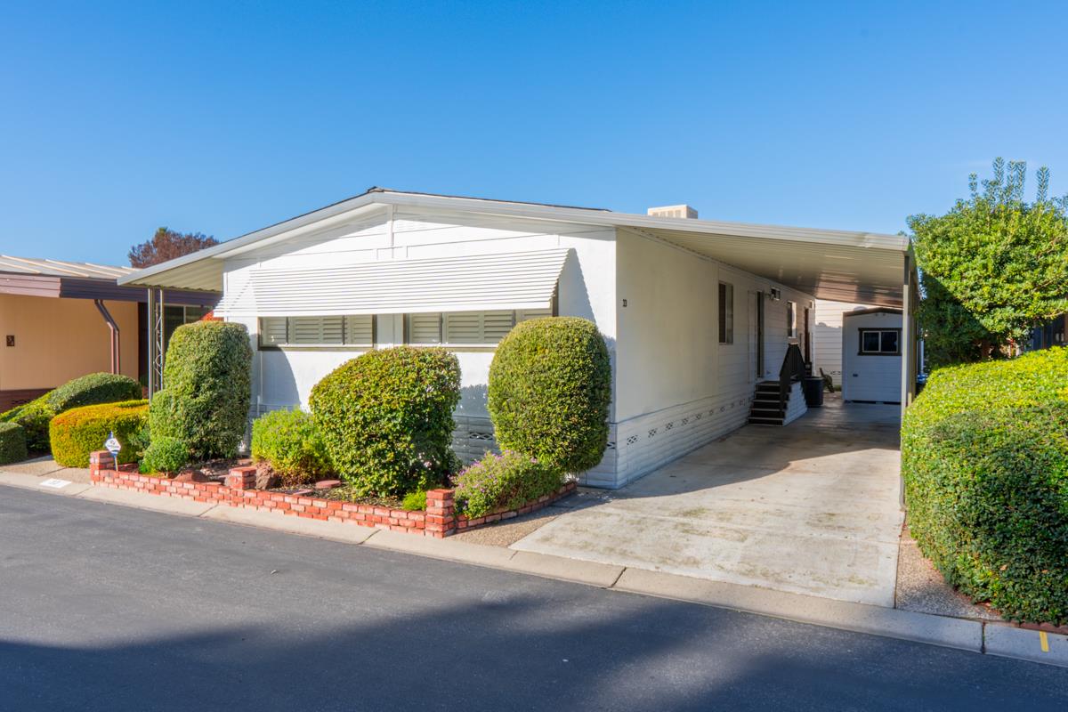 33 Quail Hollow Dr. Dr