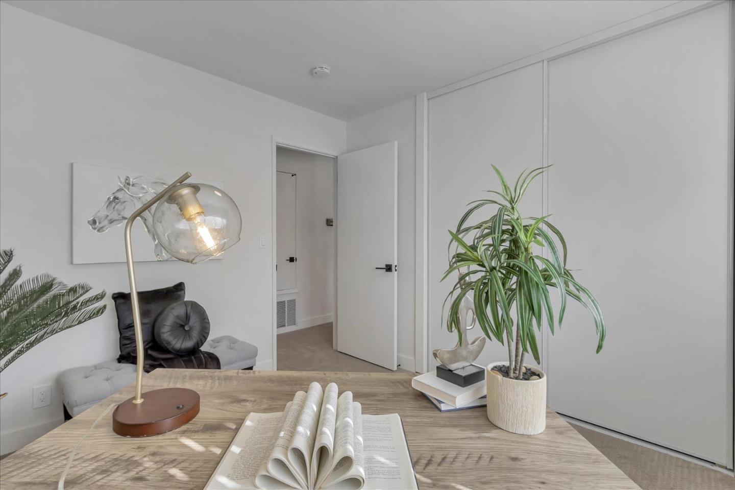 1511 La Terrace Circle Unit: 283