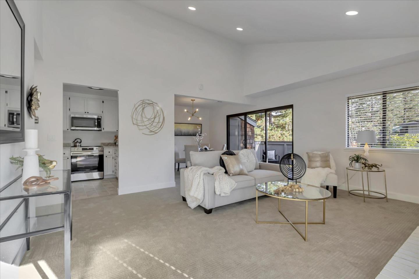 1511 La Terrace Circle Unit: 283