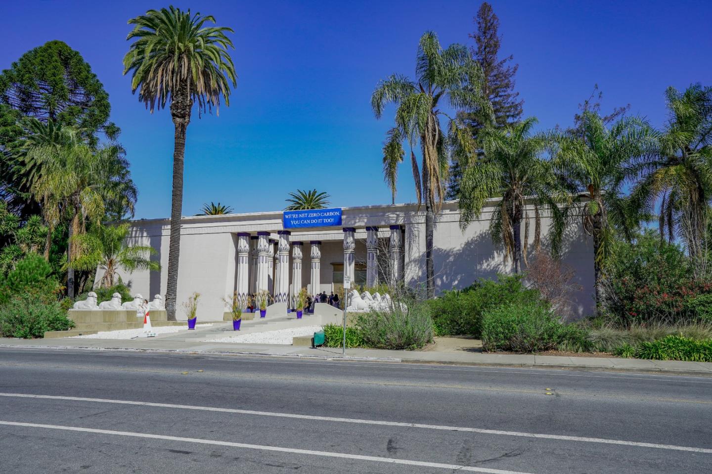 1364 Magnolia AVE
