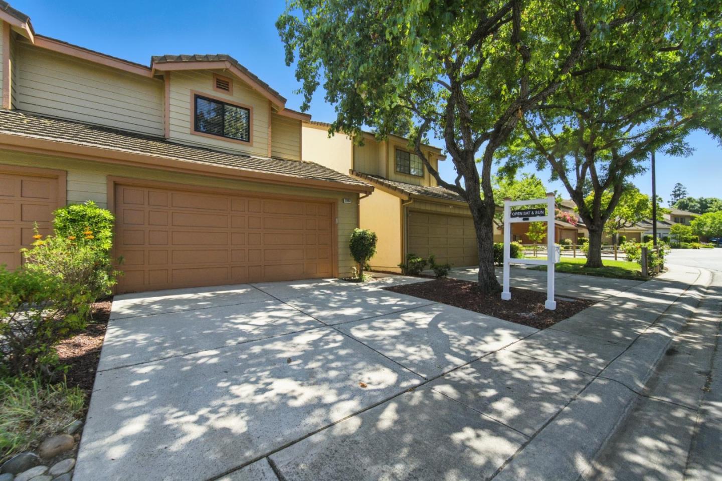 2082 Wente Way