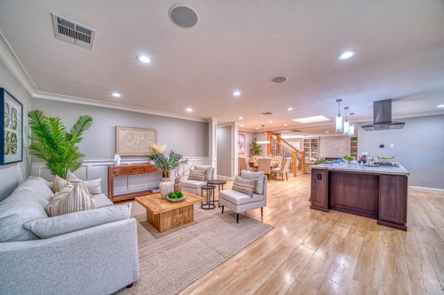 2425 Briarwood Drive