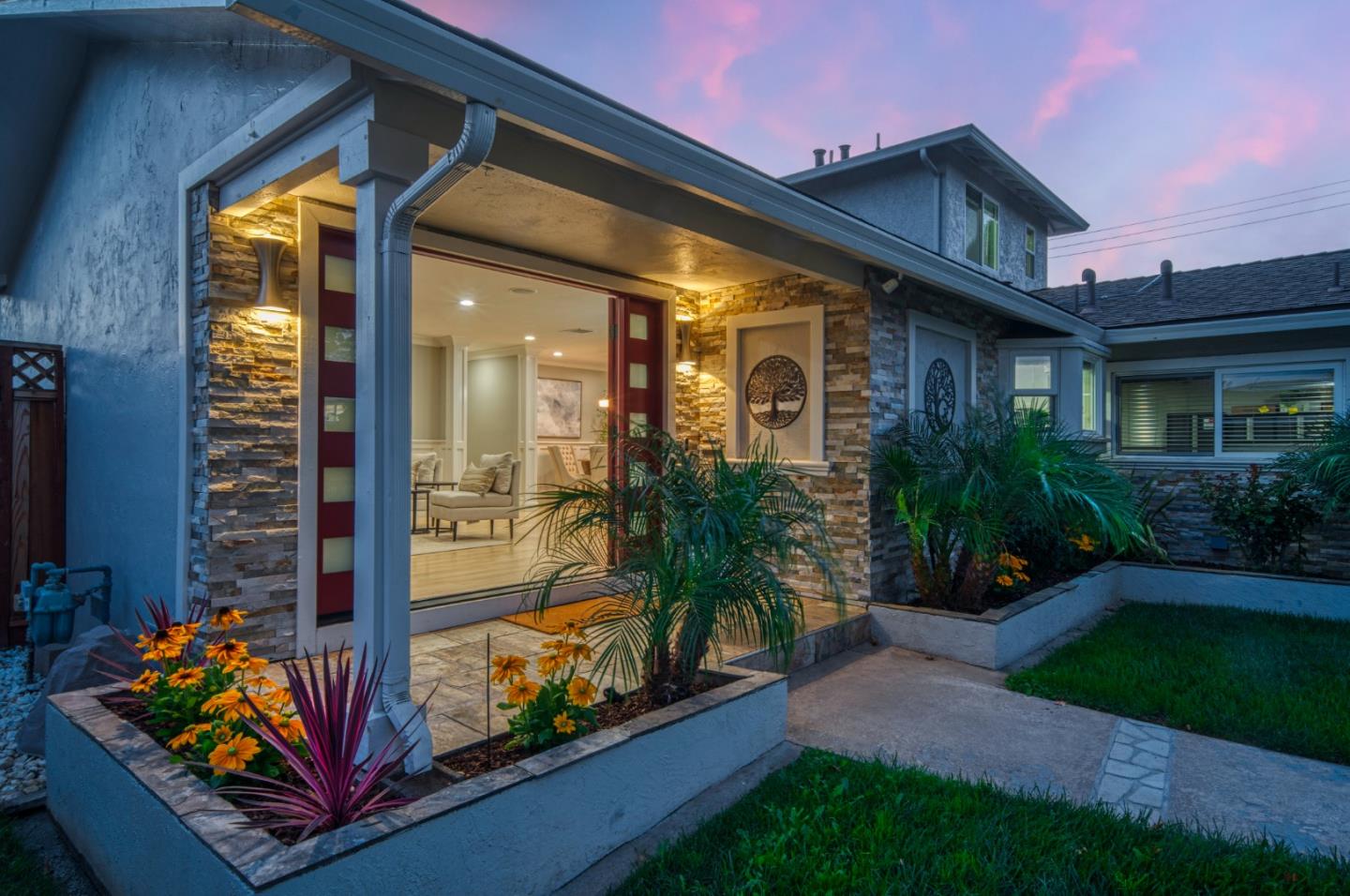 2425 Briarwood Drive