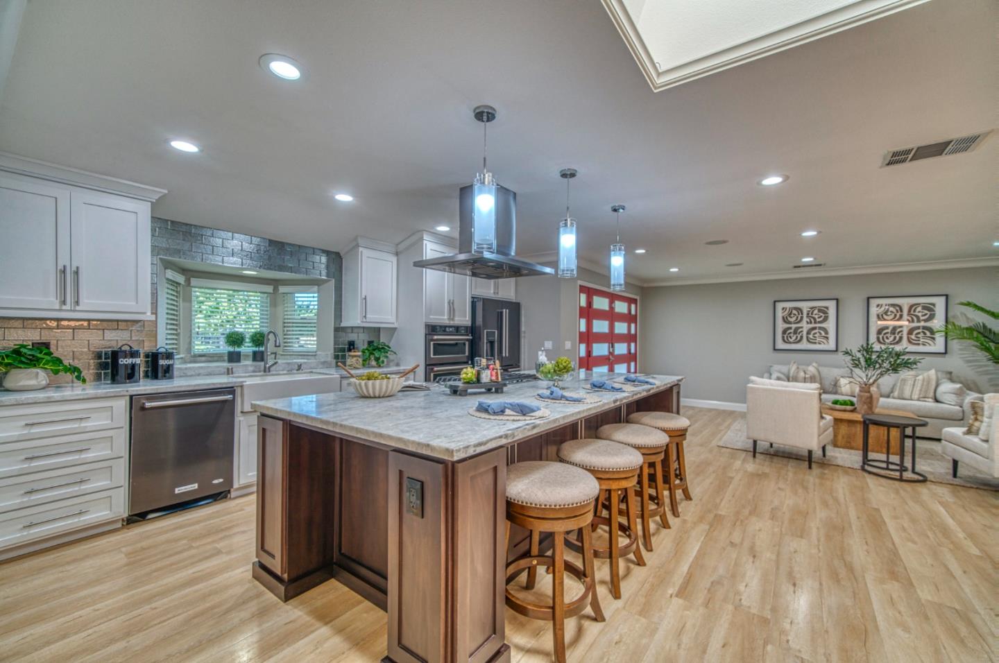 2425 Briarwood Drive