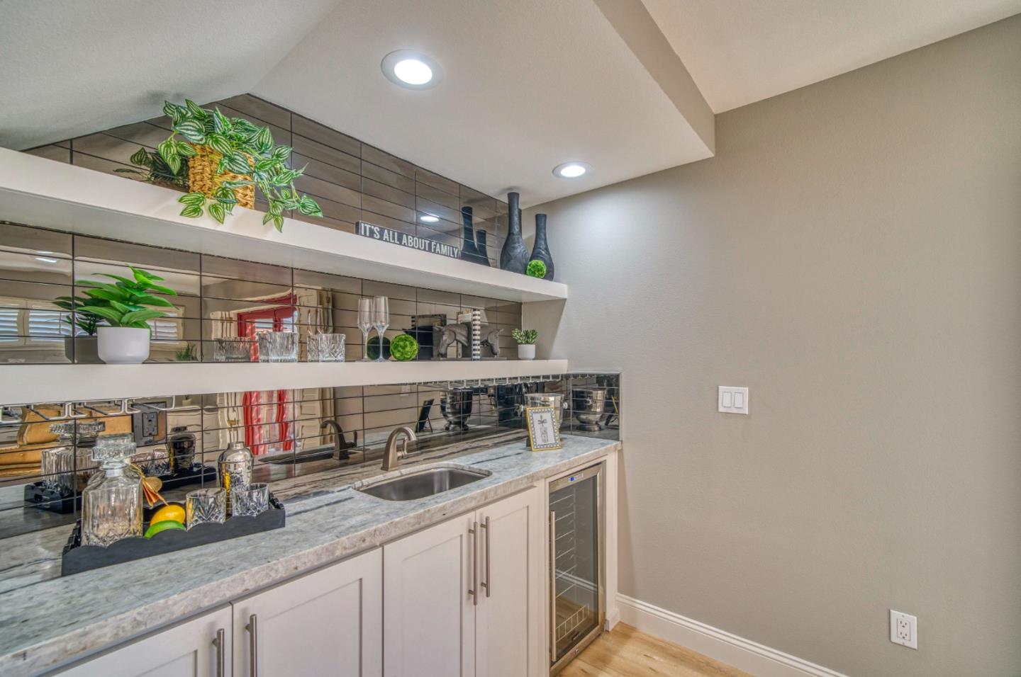 2425 Briarwood Drive