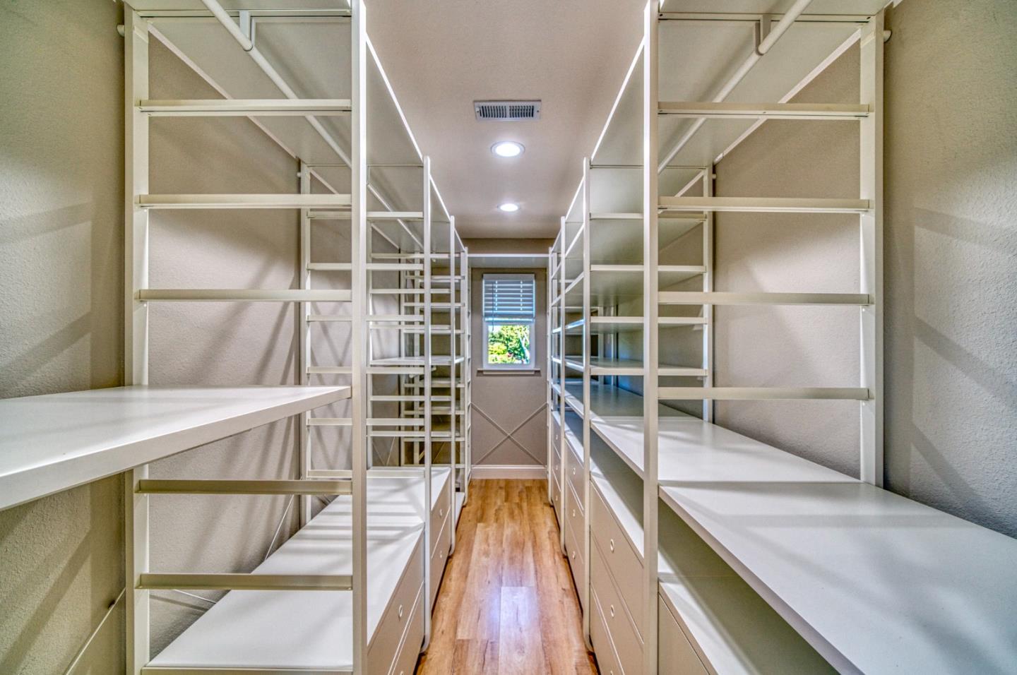 2425 Briarwood Drive