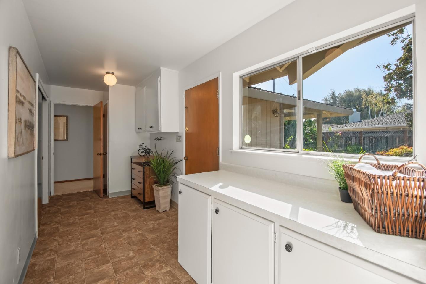 2139 Cedarwood Lane