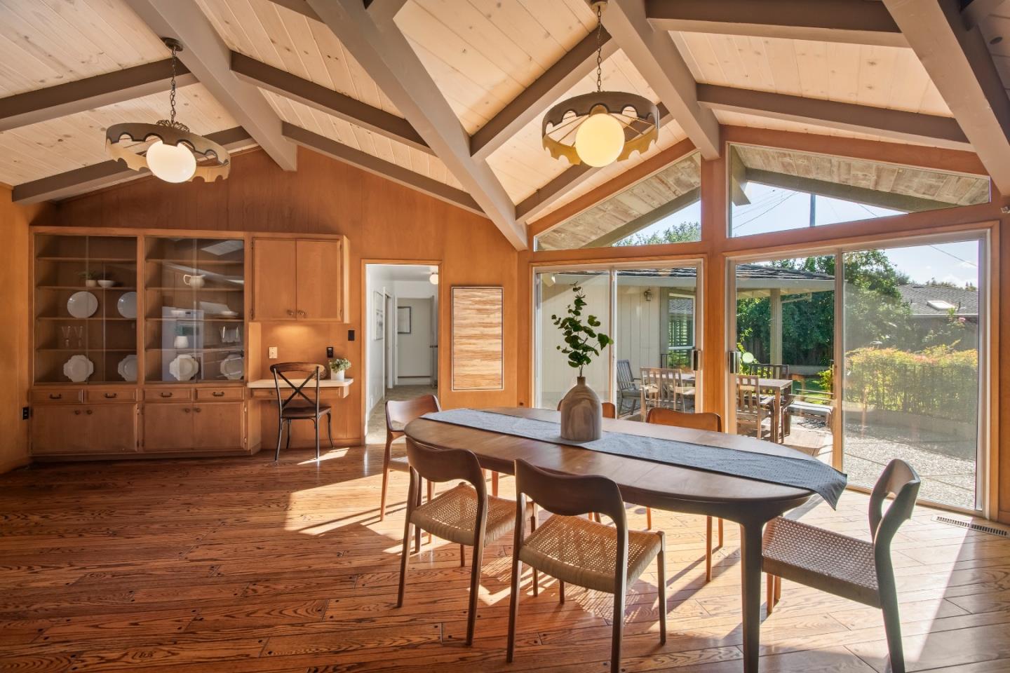 2139 Cedarwood Lane