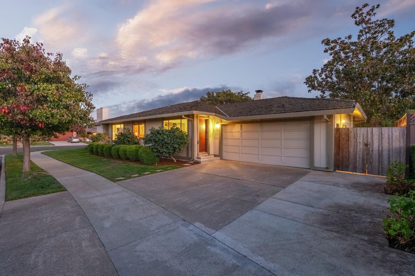 2139 Cedarwood Lane