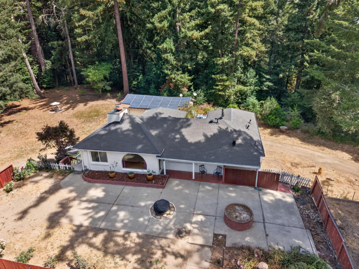 23889 Summit RD