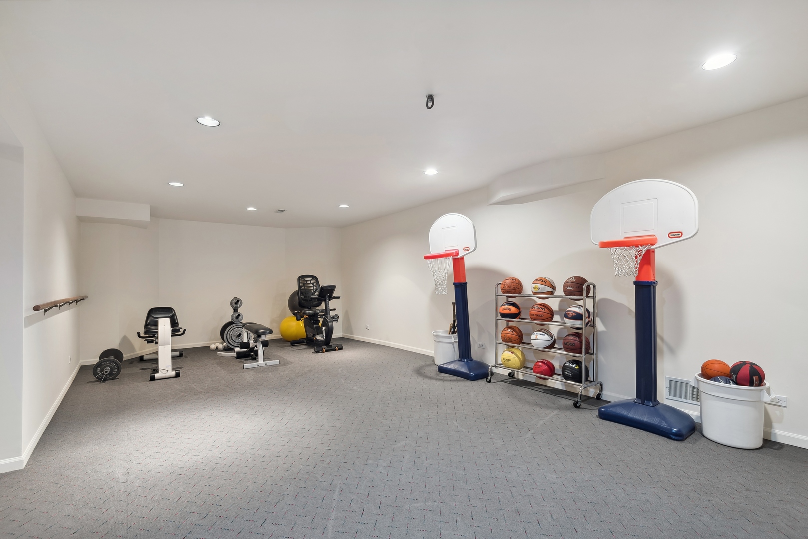 2319 Thornwood Avenue