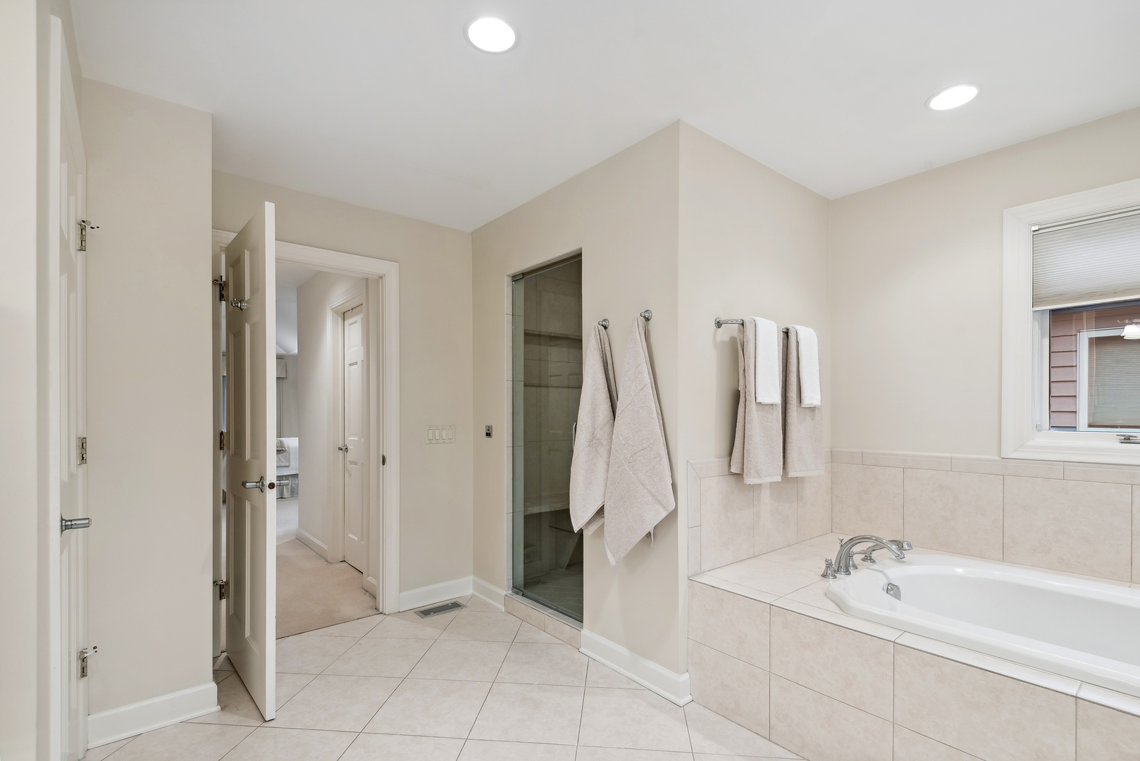 2319 Thornwood Avenue