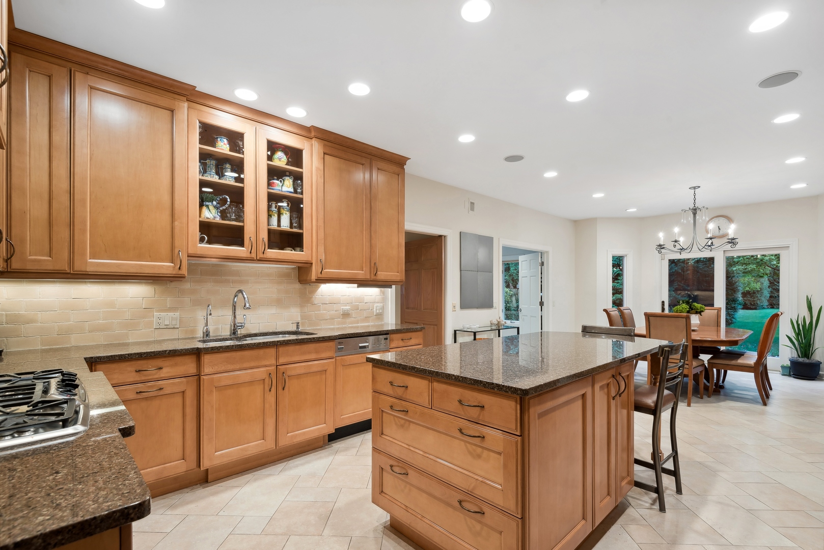 2319 Thornwood Avenue