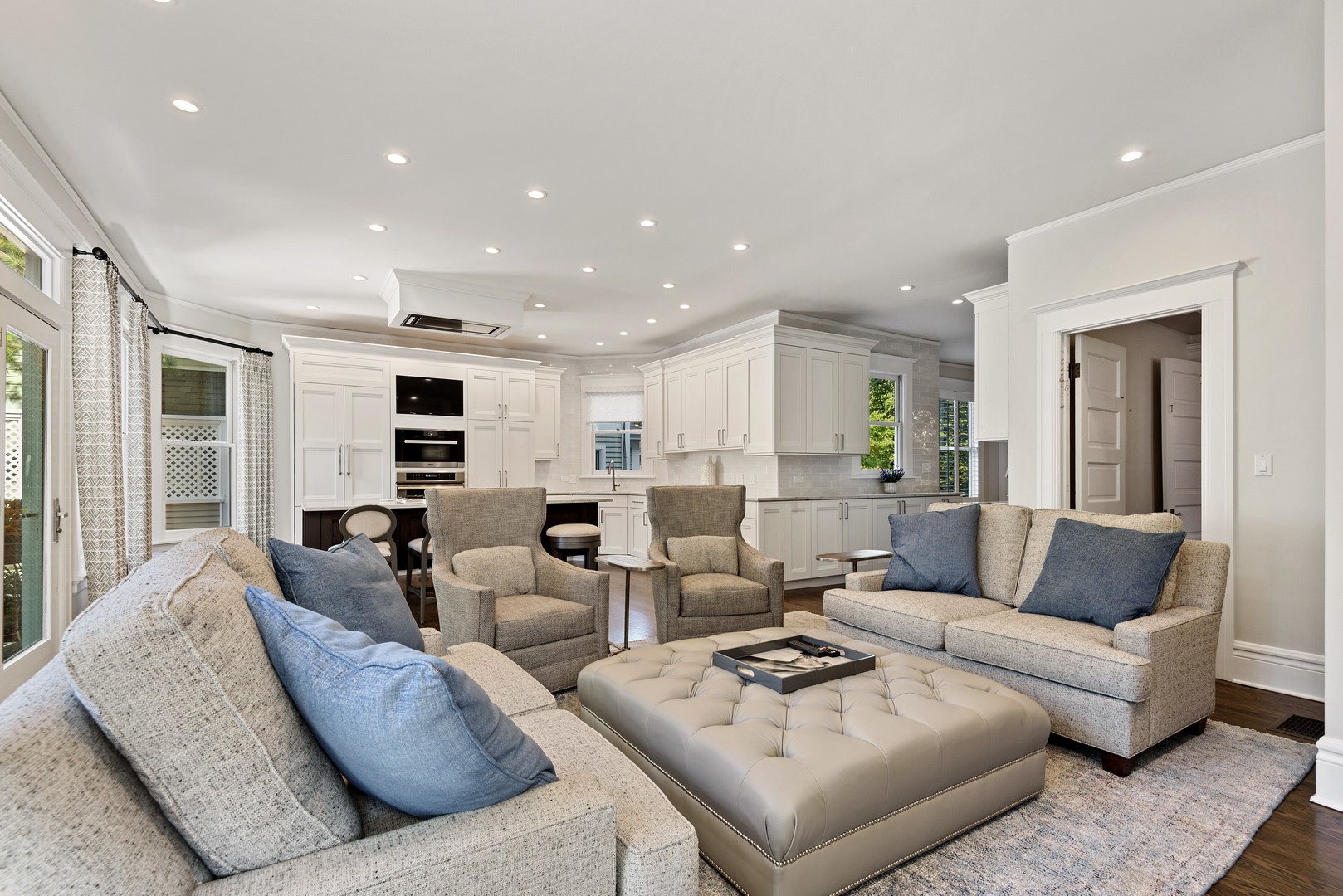 1818 Wilmette Avenue