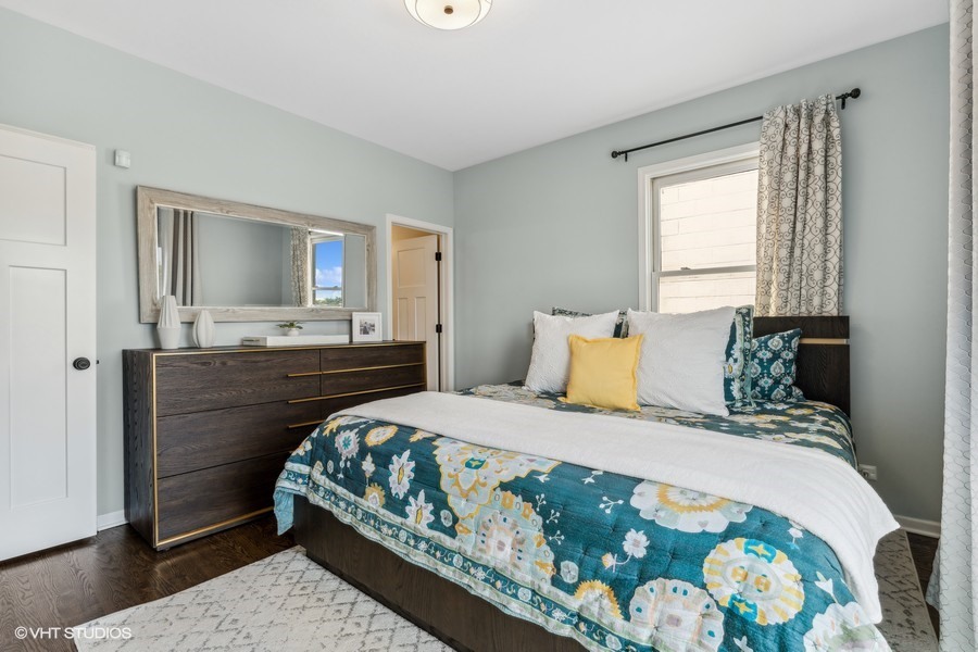 2333 N Leavitt Street Unit: 3N