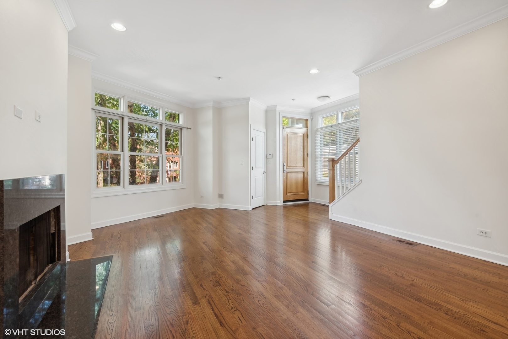 3250 Thayer Street Unit: 0