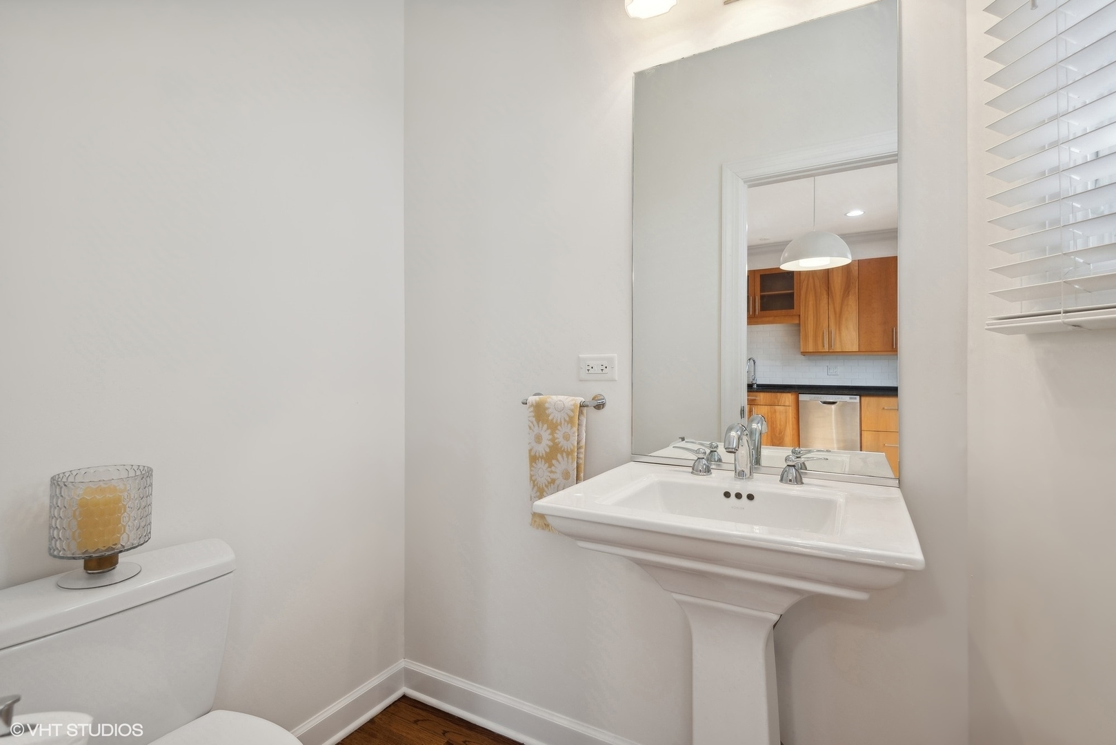 3250 Thayer Street Unit: 0