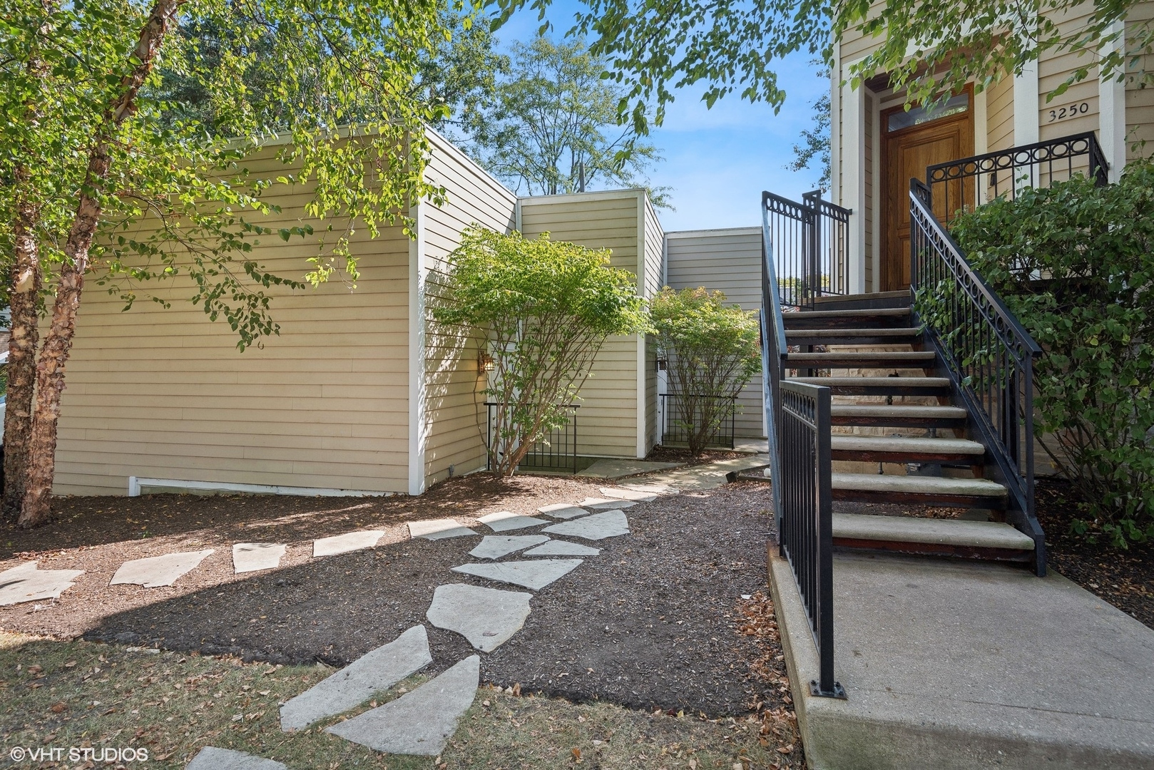 3250 Thayer Street Unit: 0