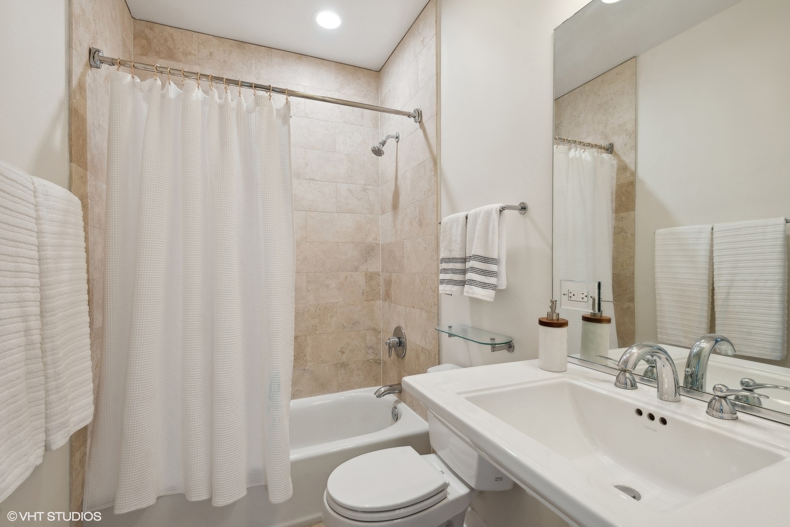 3250 Thayer Street Unit: 0