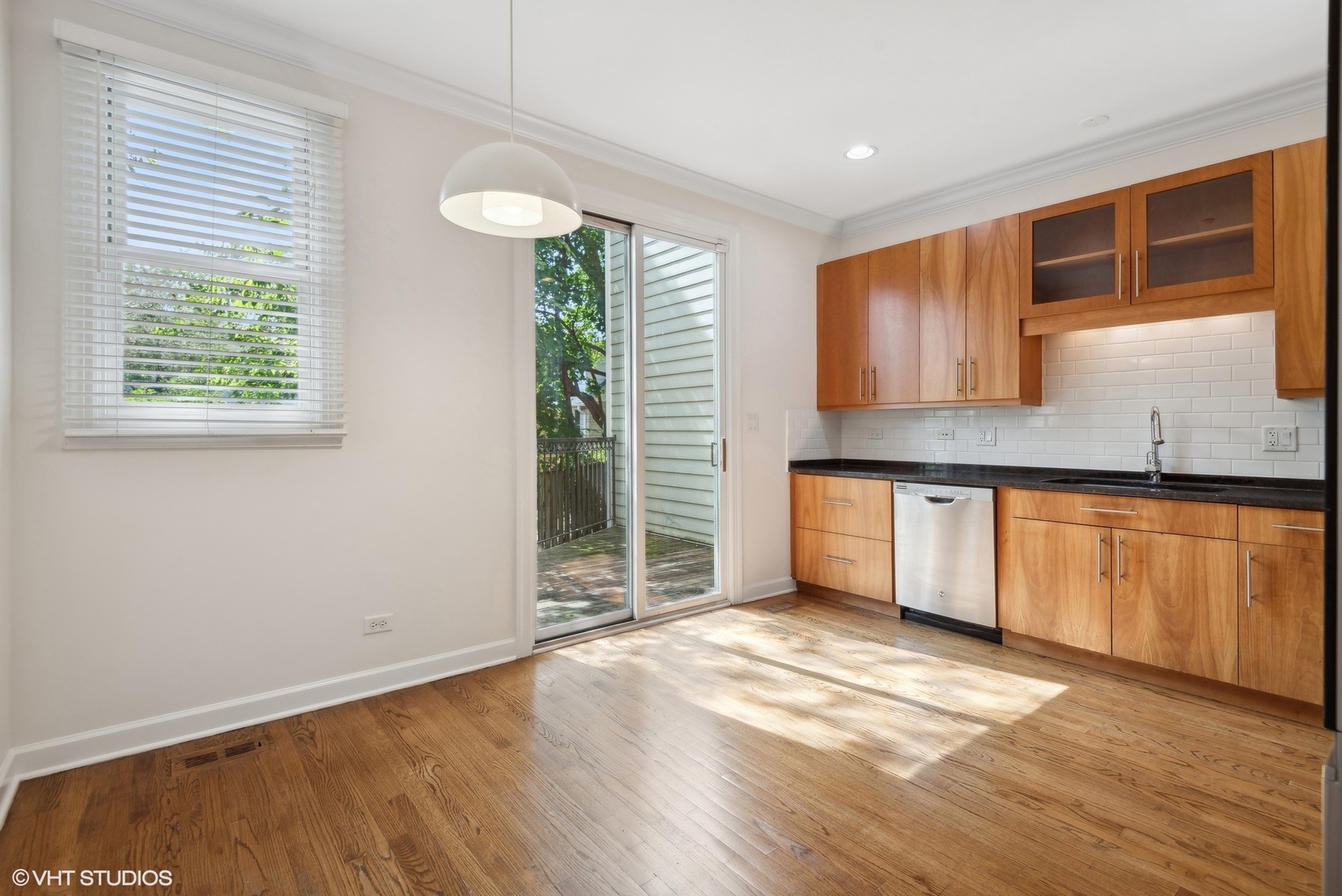 3250 Thayer Street Unit: 0