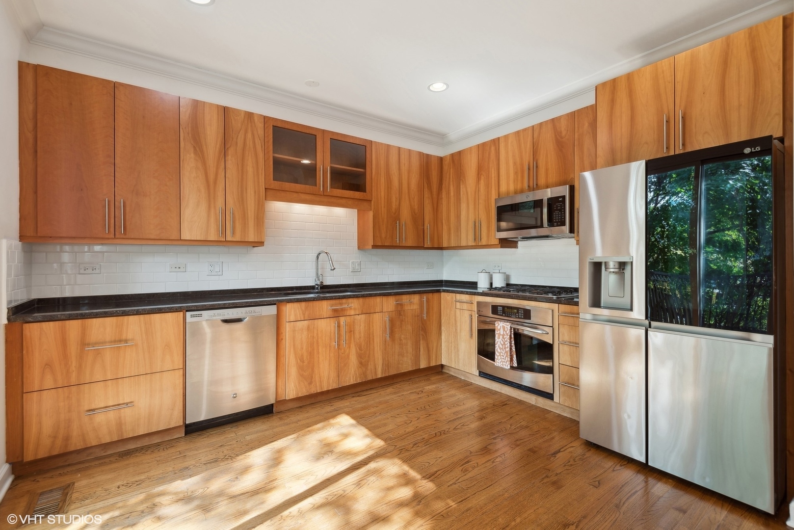 3250 Thayer Street Unit: 0