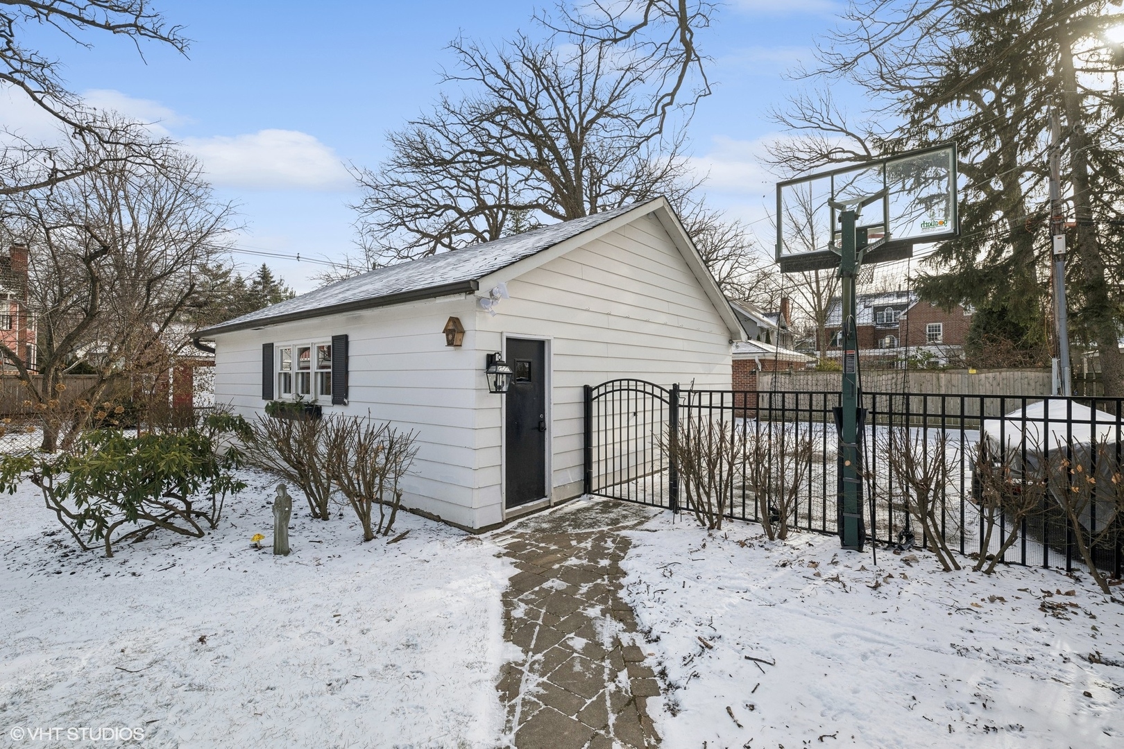 621 Maple Avenue