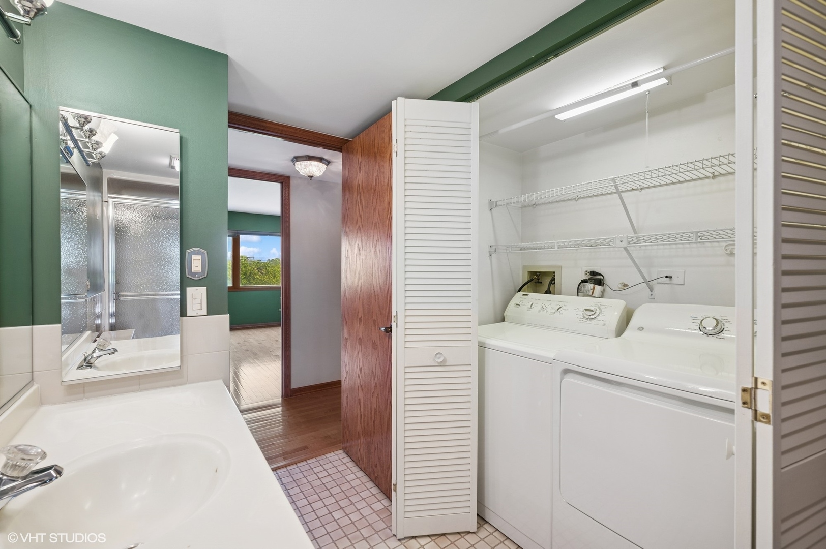 101 Summit Avenue Unit: 305