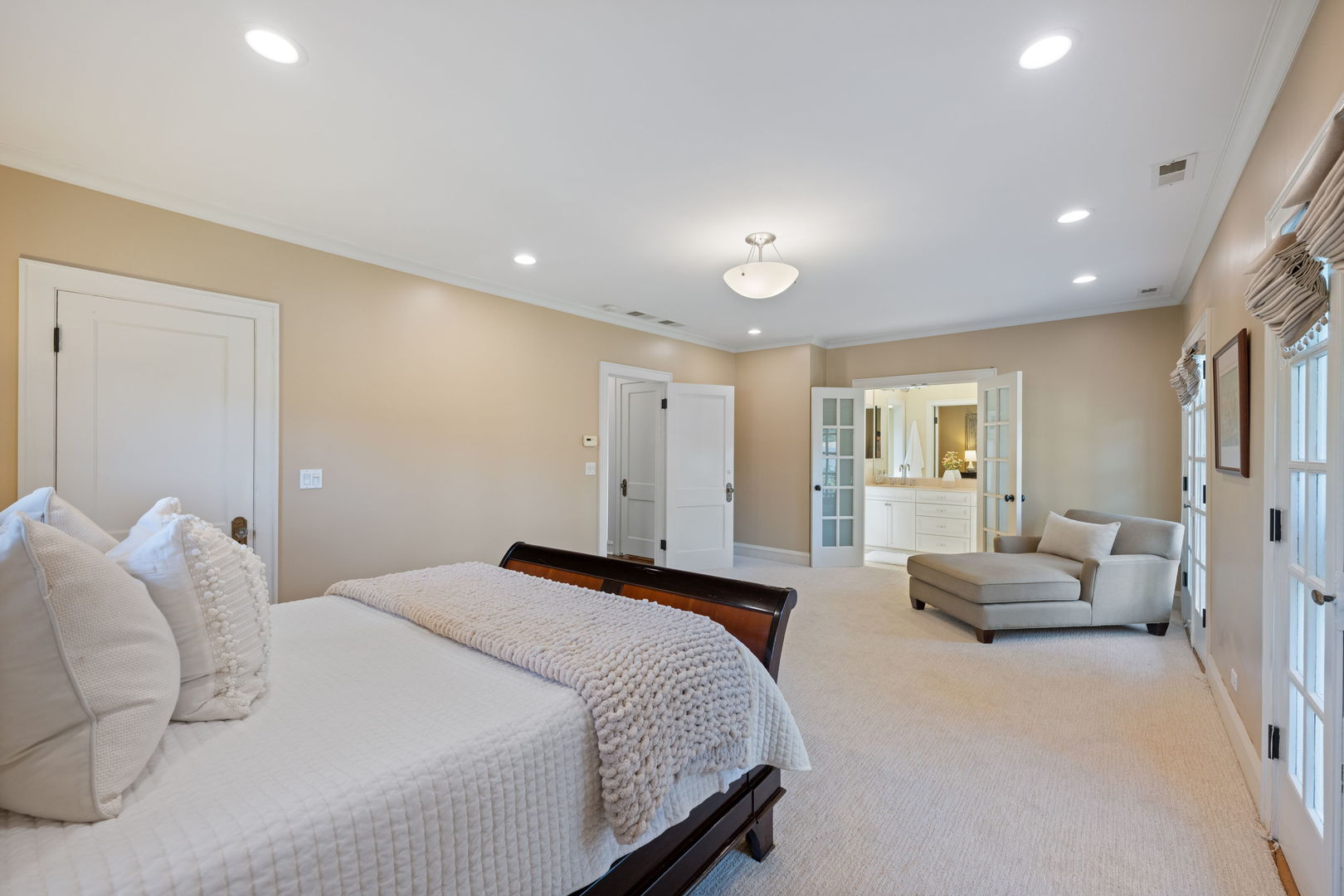 693 Sheridan Road