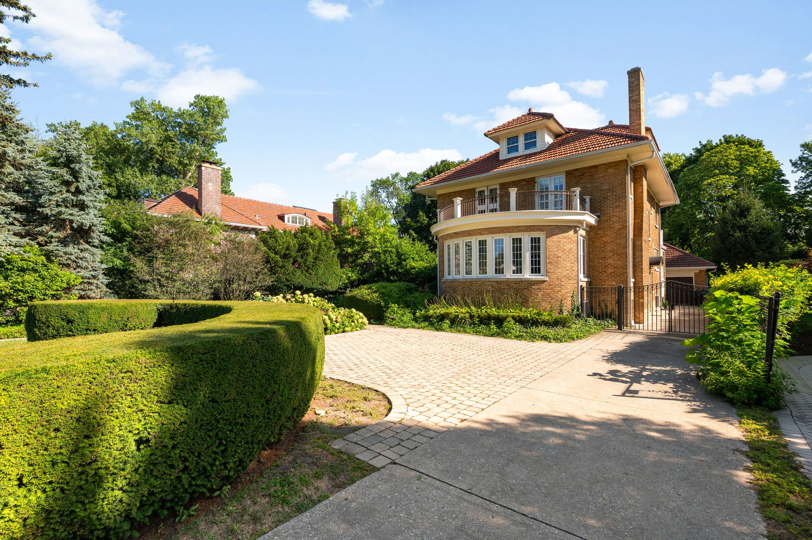 693 Sheridan Road