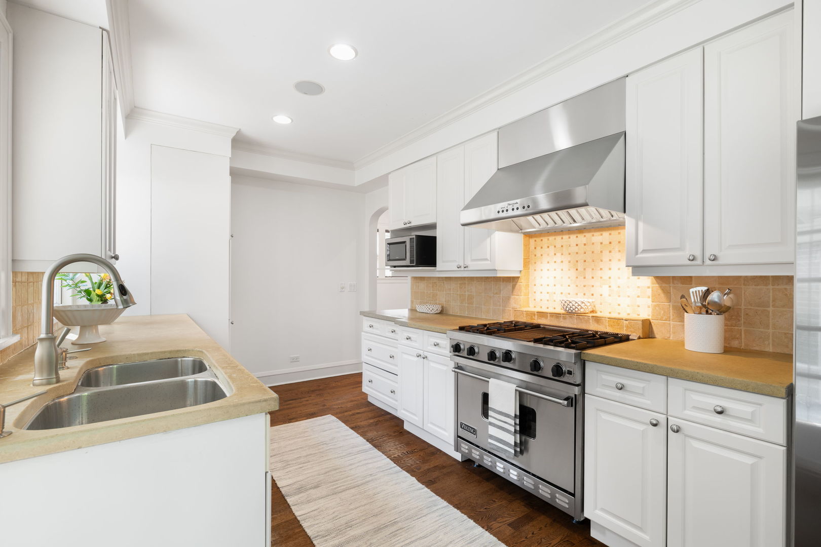693 Sheridan Road
