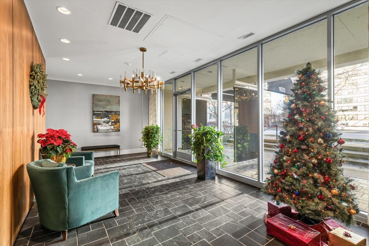 1625 Sheridan Road Unit: 312