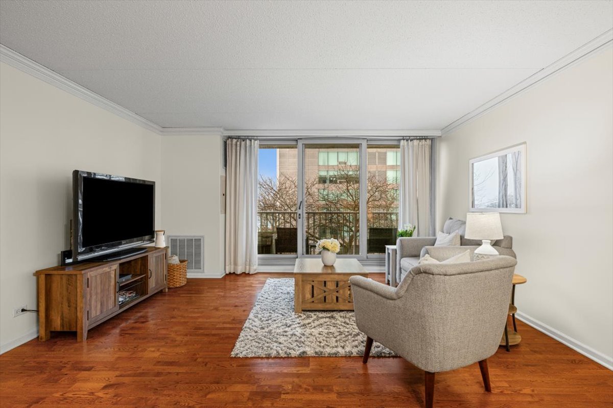 1625 Sheridan Road Unit: 312