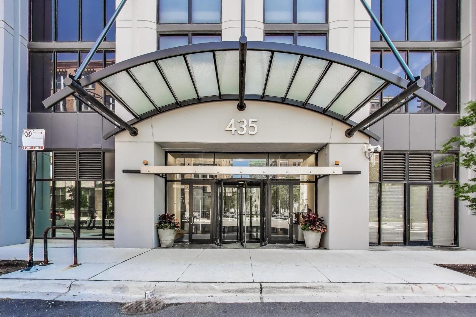 435 W Erie Street Unit: 1106