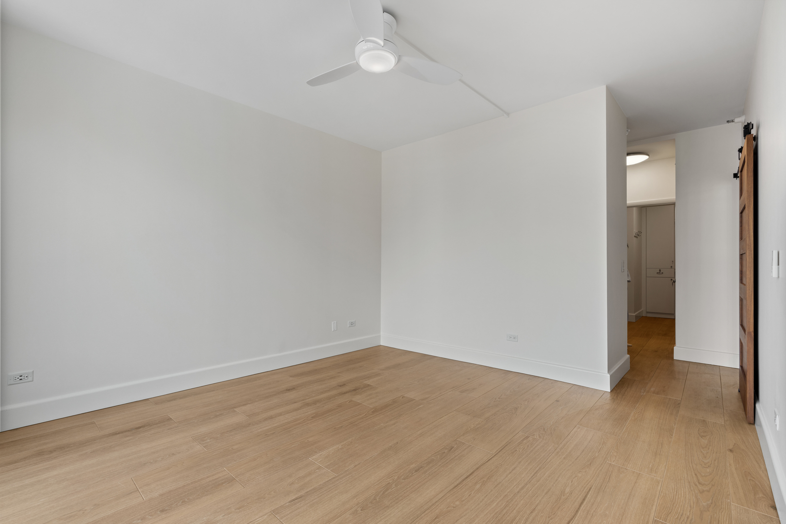 435 W Erie Street Unit: 1106