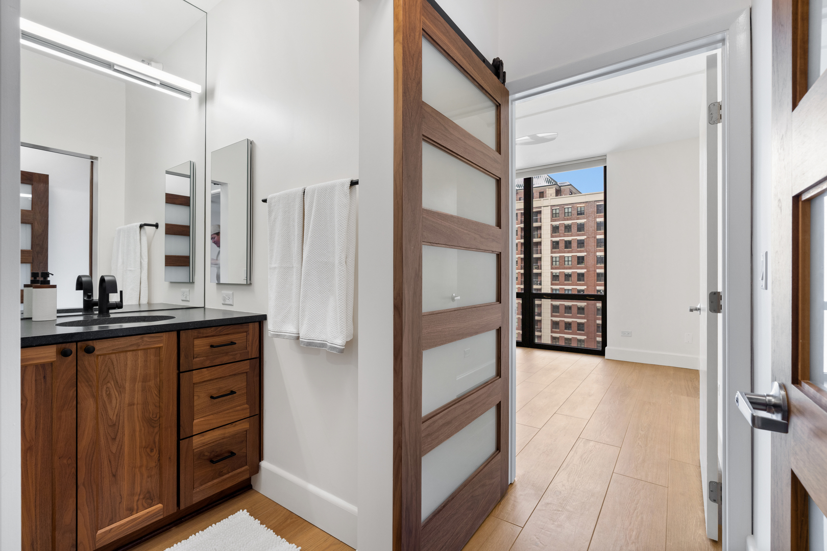 435 W Erie Street Unit: 1106