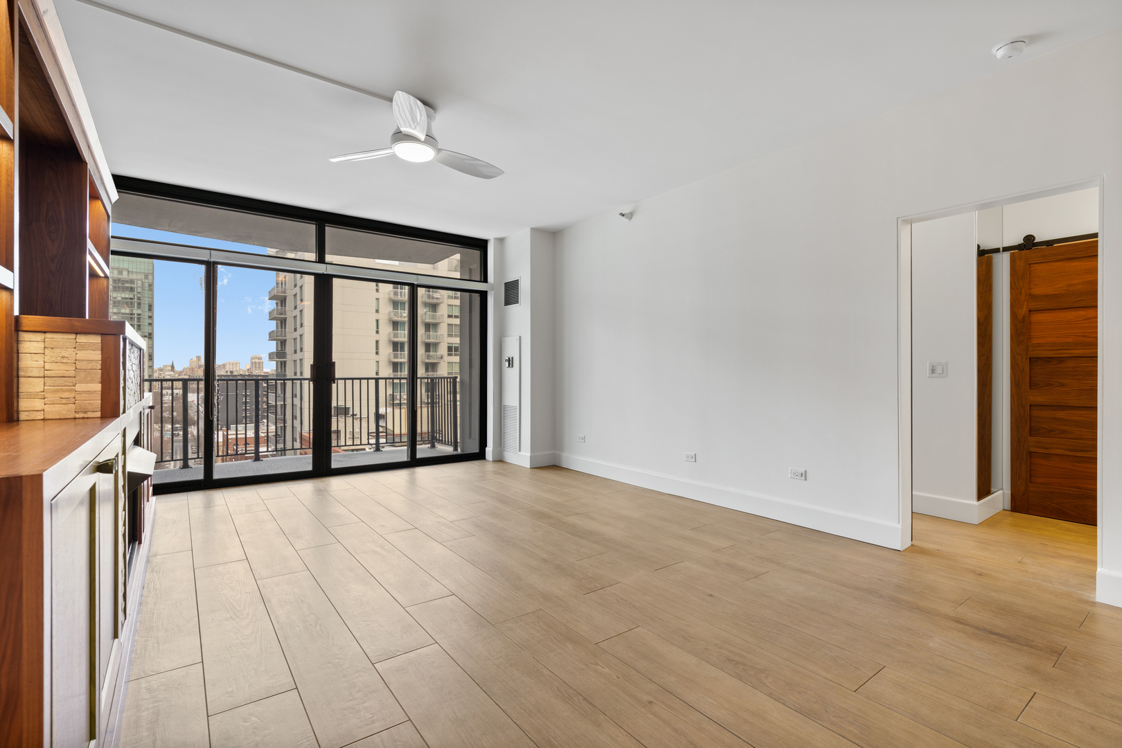 435 W Erie Street Unit: 1106