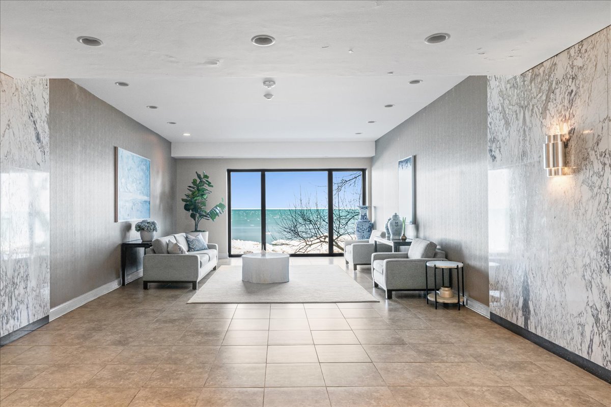 1616 Sheridan Road Unit: 8F