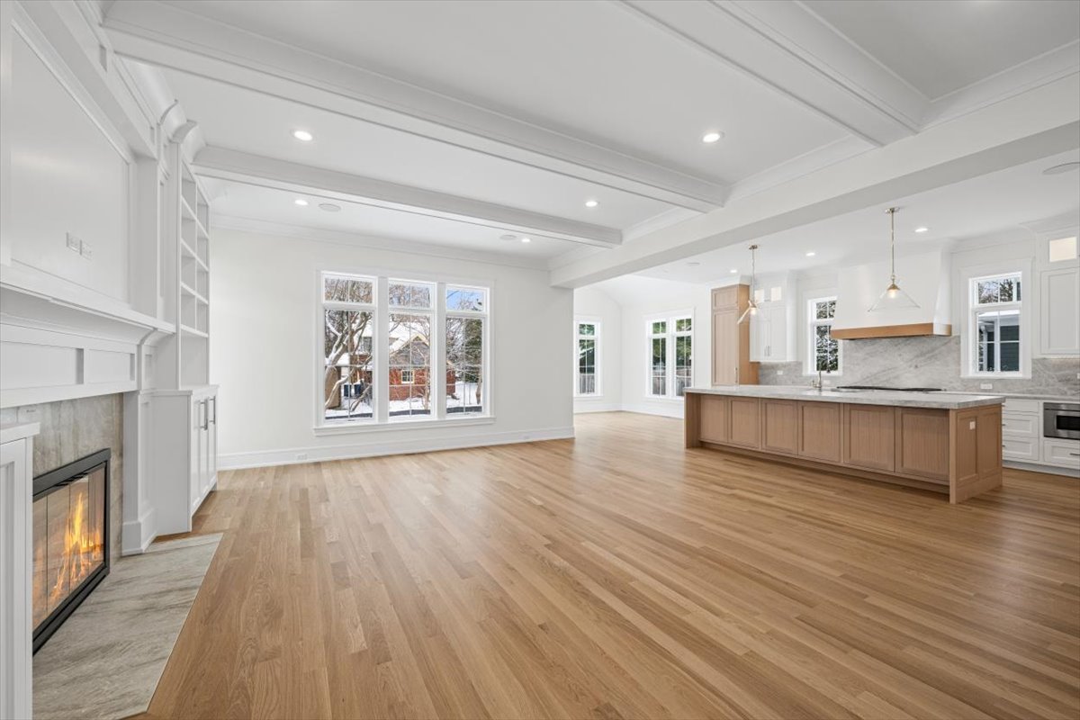 2438 Pomona Lane