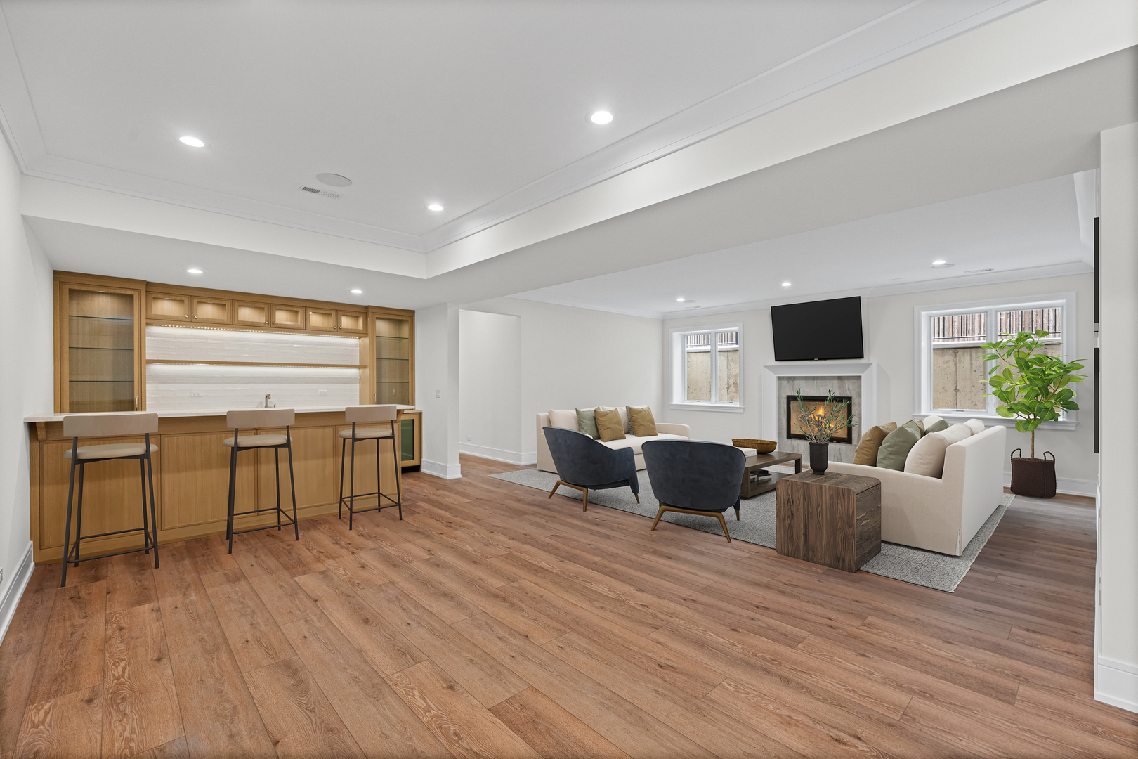 2438 Pomona Lane