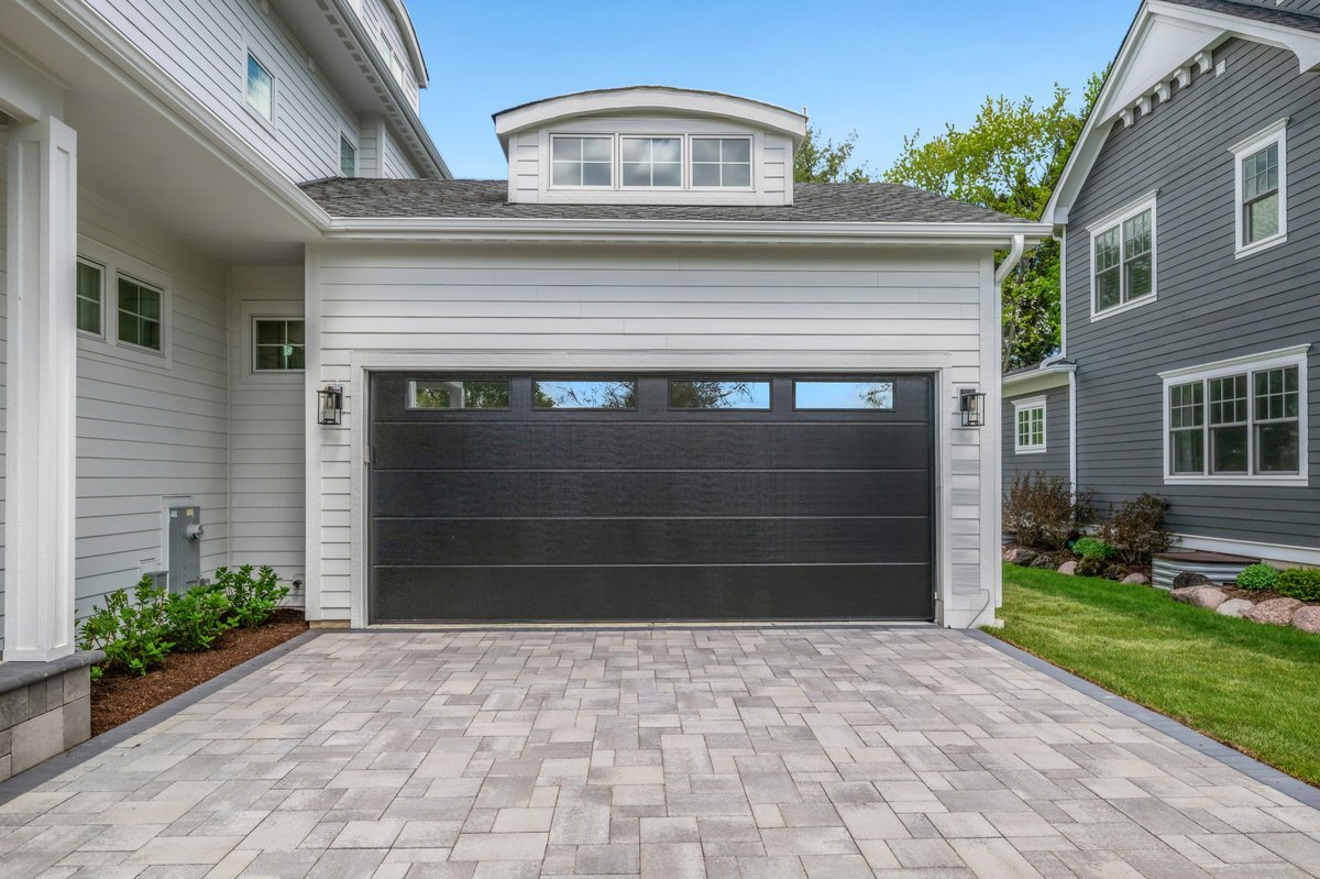 2438 Pomona Lane
