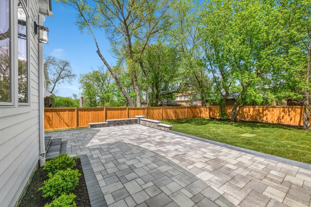 2438 Pomona Lane