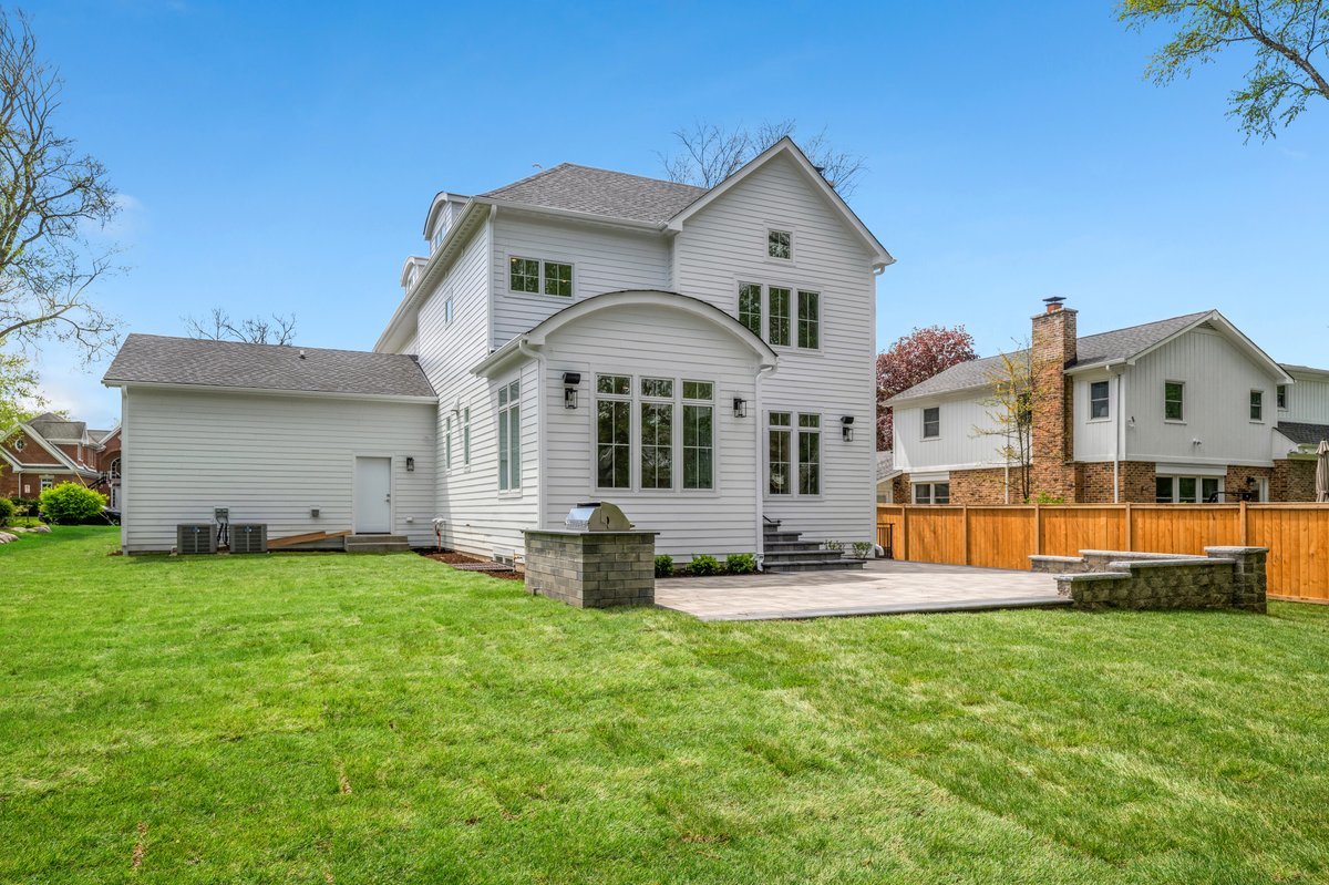 2438 Pomona Lane