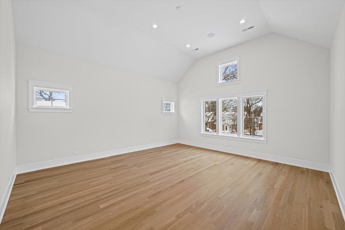 2438 Pomona Lane