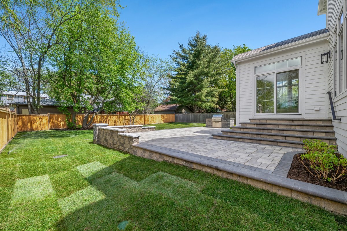 2438 Pomona Lane
