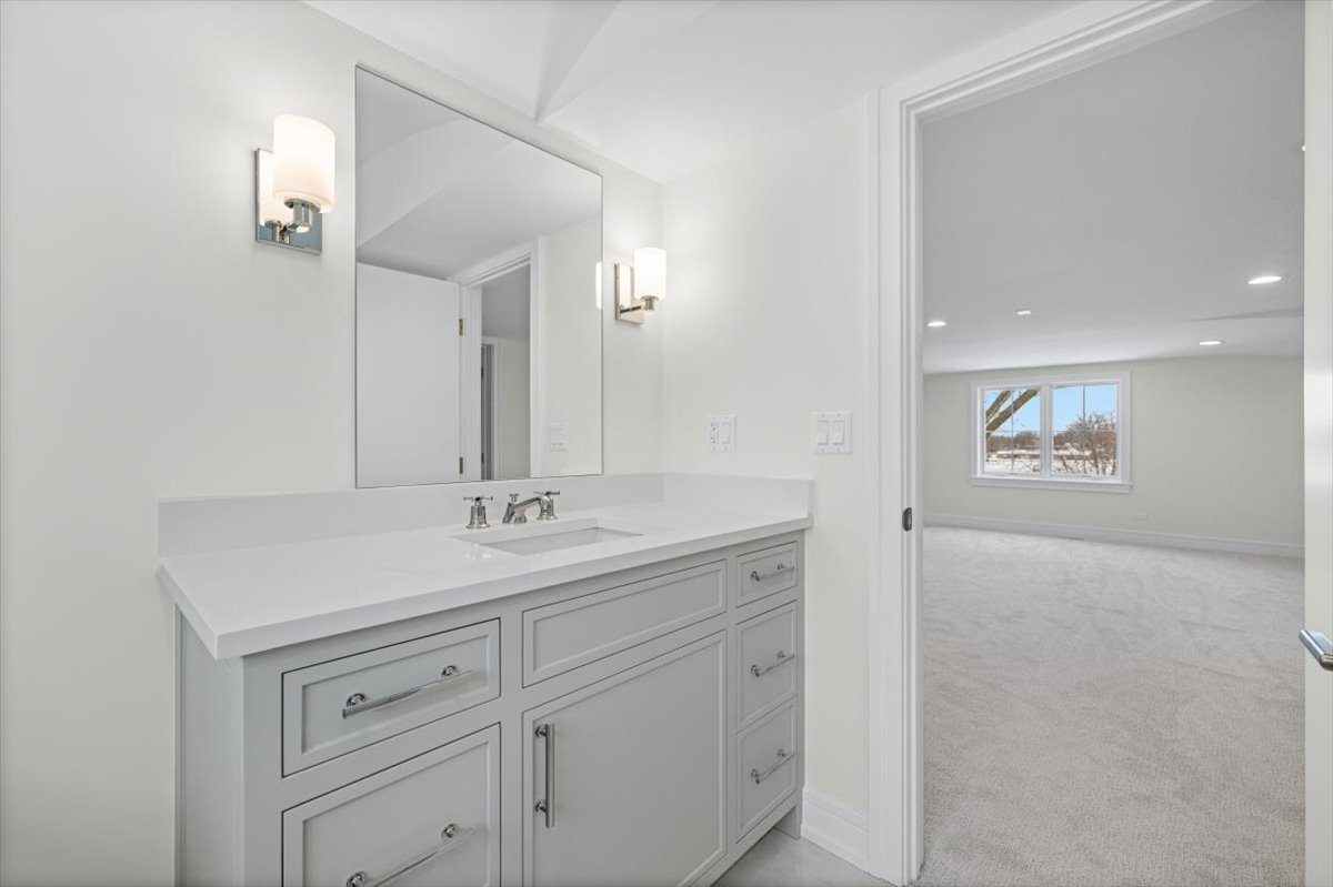 2438 Pomona Lane